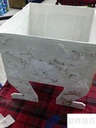 纸箱巧变金鼎