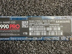 三星回应990 Pro假货事件：黑板辨真伪，严打非法分销