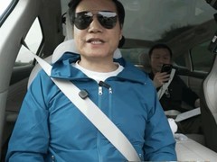 雷军驾小米SU7京沪长途直播，途中致谢蔚来ES8车主及李斌早期支持