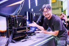华硕主板点燃BW2026 ROG玩创宇宙引玩家狂欢