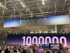 问界第100万辆整车下线，18个月狂销60万辆创纪录