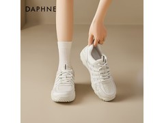 达芙妮登山鞋76.88元抢