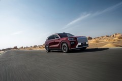 极氪8X正式上市！上市限时售价32.98万元起，重塑高性能SUV价值标准