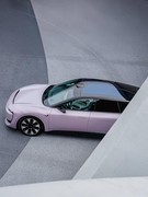 纯电GT双车横评：谁更适合喜欢开车的人？