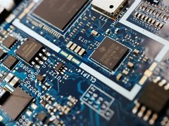 AI代理爆发驱动CPU需求激增，服务器算力格局加速重构