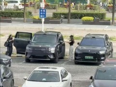 小米澎程N90实车曝光：硬派尺寸与灵活座舱直击50万级高端SUV市场
