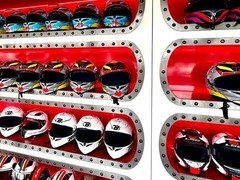 卡丁车安全指南：新手必知的赛道生存法则