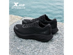 特步男士跑鞋直降240元