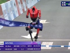 人形机器人闪电夺冠2026北京半马，自主导航完胜人类世界纪录