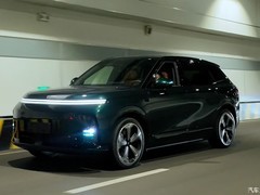 小鹏G9L实车曝光：中大型SUV，纯电/增程双动力，续航最高805km