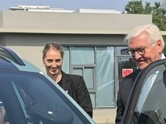 德国总统访合肥大众研发中心，试驾首款激光雷达纯电SUV ID.AURA T6