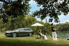 享界12月销量突破8000台，中国品牌如何攻克豪华轿车市场？