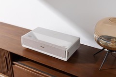 首创“玲珑白”配色惊艳登场，海信激光电视发布星光S2纯享版革新家居美学