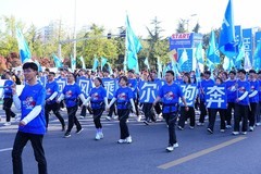 海尔·2026青岛马拉松开跑