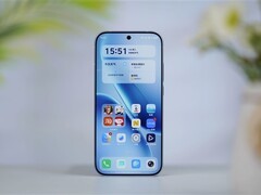 iQOO Z11 Turbo发布：7.9mm轻薄机身配7600mAh电池，售2399元起