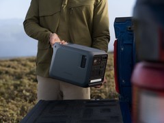 大疆 DJI Power 1000 Mini 新品领衔多款热门产品，登顶三大平台热销榜TOP1