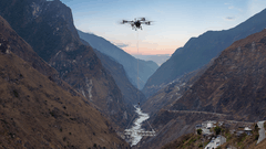 大疆发布两款大载重无人机：运载无人机FC200与T200农业无人飞机