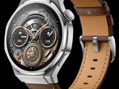 荣耀手表5 Ultra：1.5英寸OLED屏，支持40米潜水与105种运动模式