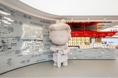 OPPO西北首家旗舰店落户西安 科技国潮吸引驻华外交官打卡体验