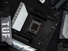 华硕等主板厂商推出新BIOS，长鑫DDR5内存频率突破8400MT/s