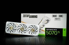 索泰RTX 5070 Ti SOLID WHITE显卡评测 极简设计 释放非凡性能