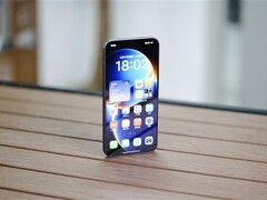 Redmi K90 Max发布：全球首款内置主动风冷旗舰，2549元起