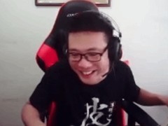 英雄联盟怀旧服上线引热潮：是情怀回归还是时代滤镜？