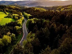 赛道风云：速度与技术的极致较量