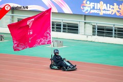 九号卡丁车载十三城旗再登苏超，热爱推向顶点
