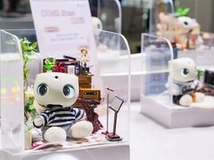 傅利叶发布桌面情感机器人GR Nano，以猫脸设计实现个性化具身陪伴