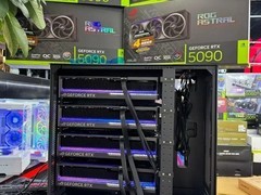 Reddit用户秀四卡RTX 5090战斗主机