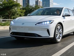 2025年中国规上工业增加值增长5.9% 新能源汽车产销量突破1600万辆