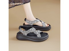 达芙妮软底女士凉鞋69.12元