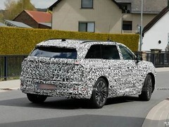 雷克萨斯首款三排座纯电旗舰SUV TZ（TZ9）路试曝光，2026年底亮相