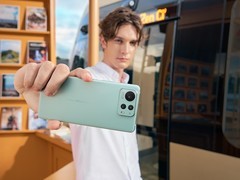 华硕宣布2026年起终止手机业务，聚焦PC与AI发展