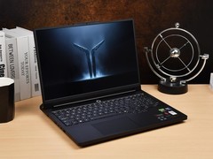 散热好、噪音低、性能强！AI高静游戏本联想拯救者Y9000P评测