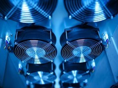 AI基建推高全球用水需求 2050年将增30万亿升