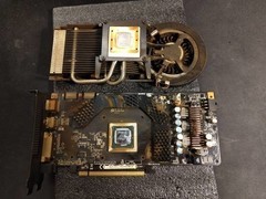 华硕9800GT显卡深陷烟雾十七年，彻底清洁后重获新生