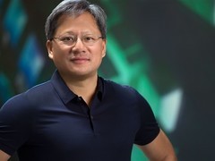 黄仁勋再赴华推动H200芯片入华