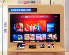 华为视频HDC.2025新升级：AI观影黑科技，拯救“片荒脸盲症”