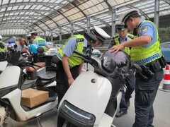2026年电动自行车新规：两类号牌失效，违者将被罚款扣车