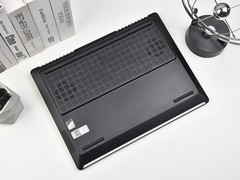 散热性能同级领先，暗影精灵MAX高效、冷静、游戏性能特出色