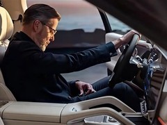 极氪8X内饰曝光，上半年将上市，售价近50万