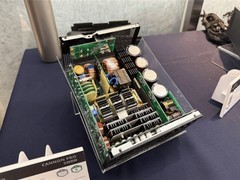 FSP全汉发布3300W超频电源及内置电池备份新品