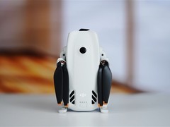 大疆发布入门级航拍新品Lito系列，Lito 1主打轻便智能与4K/8K影像