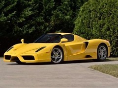 2002款法拉利Enzo以1787.5万美元拍出，创该车型拍卖新纪录