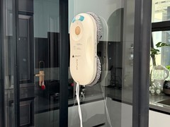 实测报告：洒拖T30 PK 科沃斯窗宝w1pro，高层擦窗机器人谁更安全？
