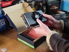 非官方8GB显存GTX 750改造卡现身：老卡续命可玩3A但性能受限