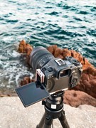 捕捉海浪的力量与轨迹，佳能 EOS R5 Mark II 海岸风光摄影体验