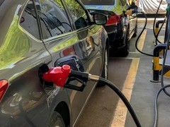 2026年初油价两连涨，92号汽油重返6.75元/升，国际原油回暖成主因